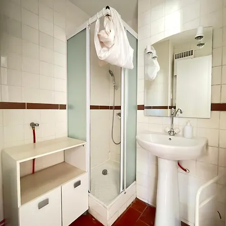 Cosy Avec Terrasse à 500m De La Plage, Parking, Animaux Admis, Quartier Dynamique - - Fr-1-338-494 Sète