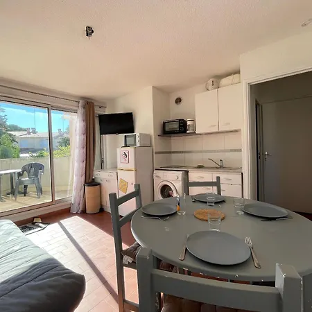 Cosy Avec Terrasse à 500m De La Plage, Parking, Animaux Admis, Quartier Dynamique - - Fr-1-338-494 * Sète